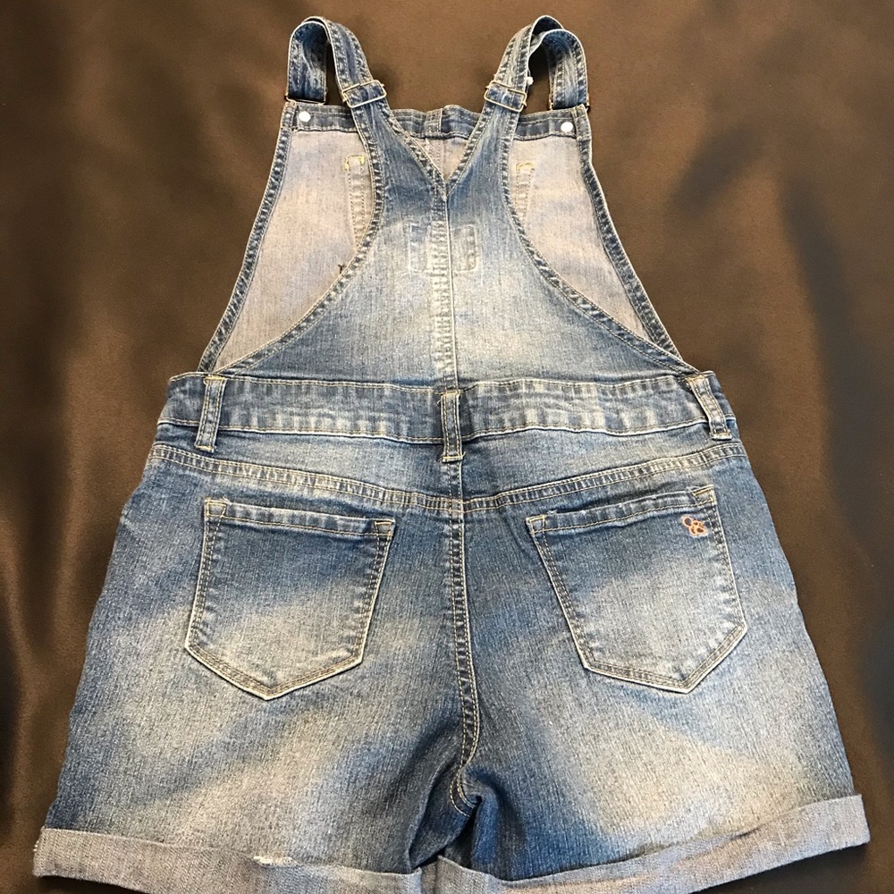 Cutest Patchwork Overalls!!! - Picture 4 of 9
